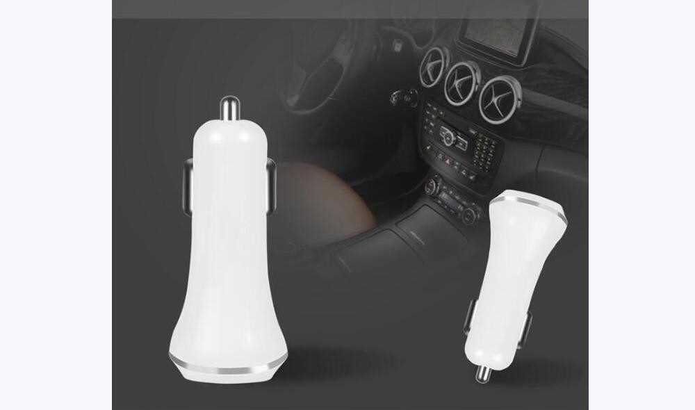 Dual USB Car Charger Charging Fast