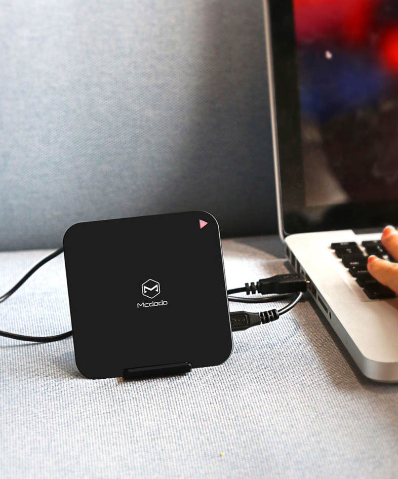 Mcdodo CH - 482 QC 2.0 Single Coil Wireless Fast Charger 10W / 5W Phone Holder for iPhone X / 8 / 8 Plus