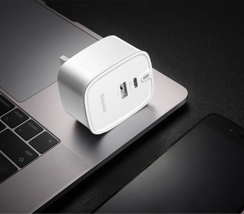 Baseus Funzi Type-C PD 3.0   USB Fast Charger Portable Indicator Light PC ABS 5V / 1A 30W