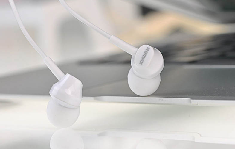 REMAX-RM501 Super Bass Stereo Headsets 3.5mm Plug Earphones