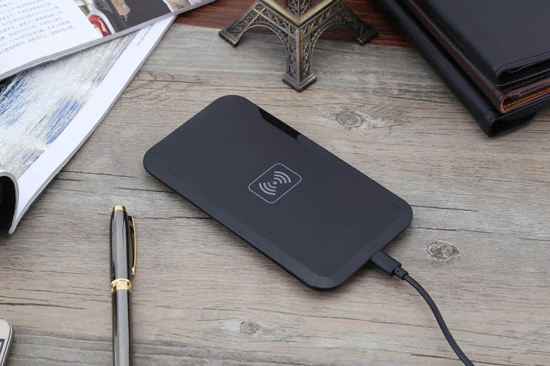 Qi Wireless Charging Station for Samsung Galaxy S6 / S6 Edge