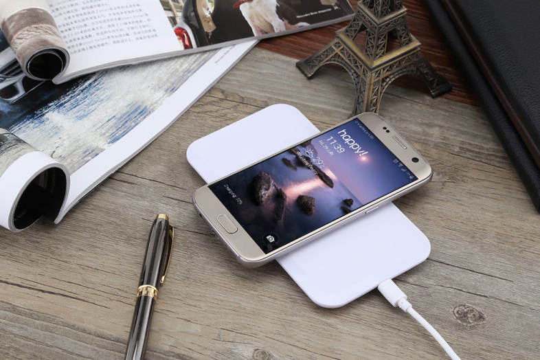 Qi Wireless Charging Station for Samsung Galaxy S6 / S6 Edge