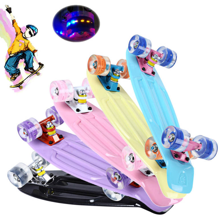 22 Inches Cruiser Four-wheel Banana Style Plastic Board Deck with LED Flashing Wheels