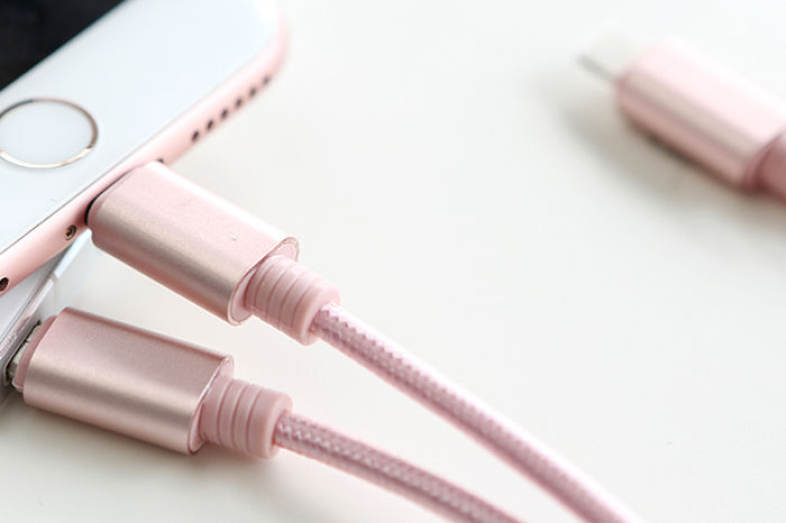 Rock RCB0436 1.2m USB Charging Cable with Dual 8 Pin Adapters   Micro USB Connector Nylon Braided Cord