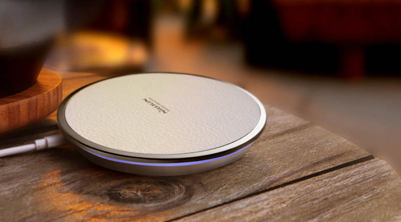 Nillkin Magic Disk Third Generation Qi Wireless Charger Transmitter Lichee Emboss PU Pad Round Design Launcher with Round Indicator Light
