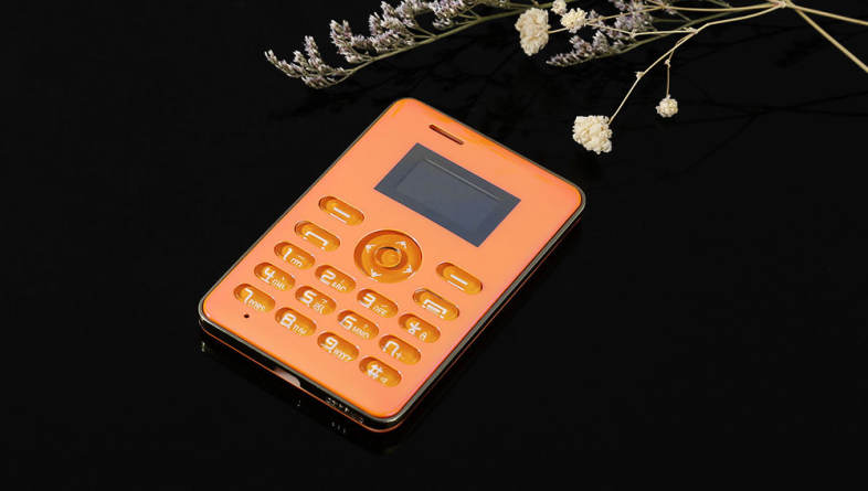 AIEK Q3 1.0 inch Card Phone Bluetooth FM MP3 Playback Audio Player Alarm Calculator