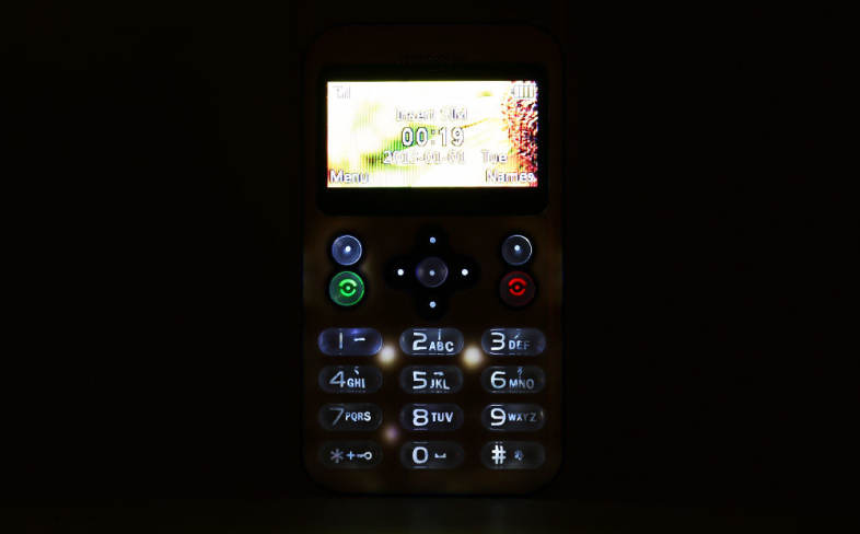 MELROSE M6 1.70 inch Pocket Card Phone Camera Bluetooth MP3 Playback FM Alarm Recorder Calender