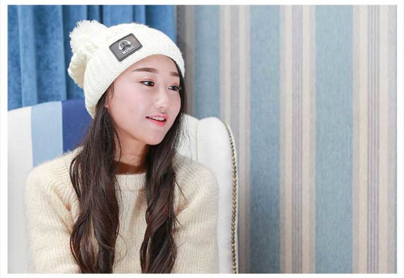 Fashionable Earphone Pattern Venonat Plush Knitted Hat for Women