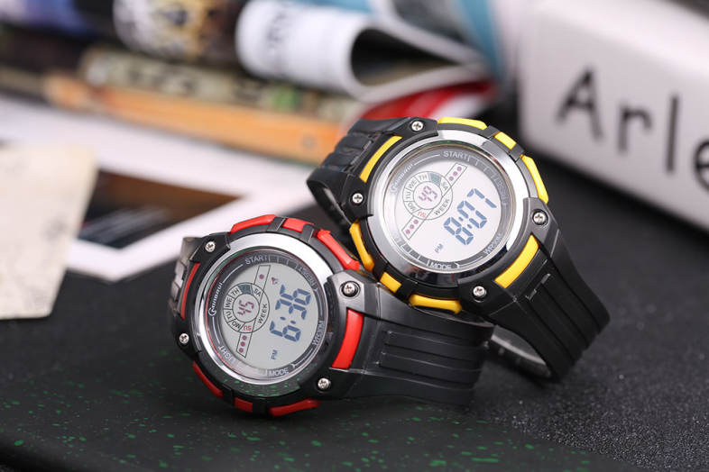 MINGRUI MR - 8547079 Kids LED Digital Watch Calendar Chronograph Display 3ATM Wristwatch