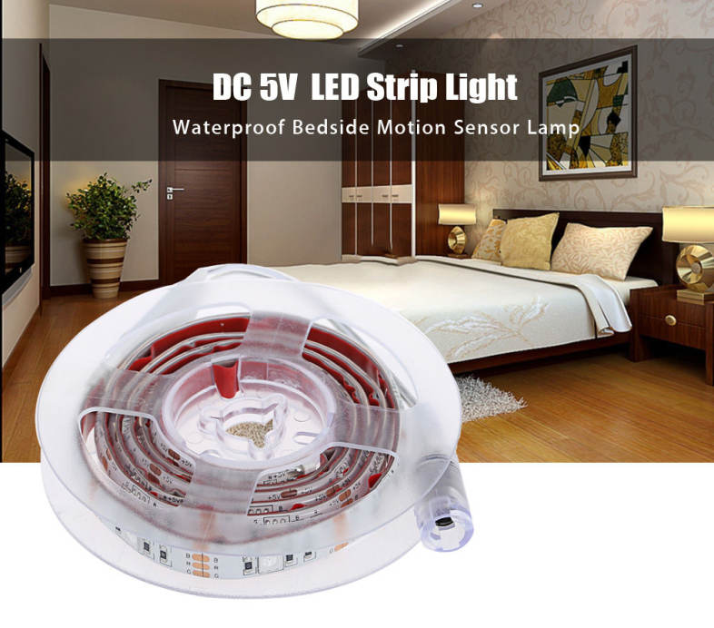 DC 5V 5W 600LM 1M LED Strip Light Waterproof RGB Lamp with 30 LEDs