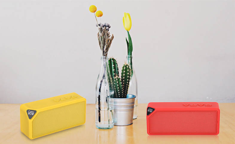 YCYY X3S 3W Multi-color Flash LED Light Wireless Bluetooth Speaker Hands Free FM Radio Loudspeaker Box