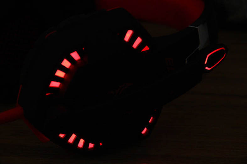 EACH G2100 Gaming Headset Stereo Sound 2.2m Wired Headphone Noise Reduction with Hidden Microphone Vibration for PC Game