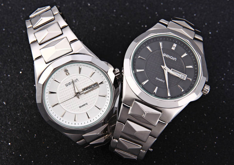 WeiQin W23031A Men Calendar Steel Rhinestone Quartz Watch with 5ATM Water Resistant
