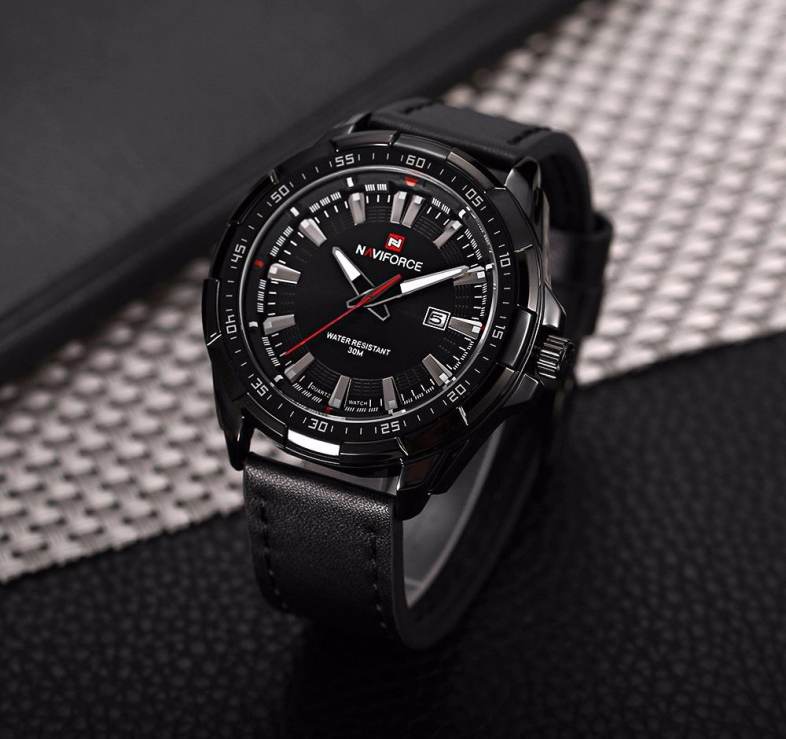 NAVIFORCE 9056 Men Leather Band Quartz Watch 30M Water Resistant Luminous