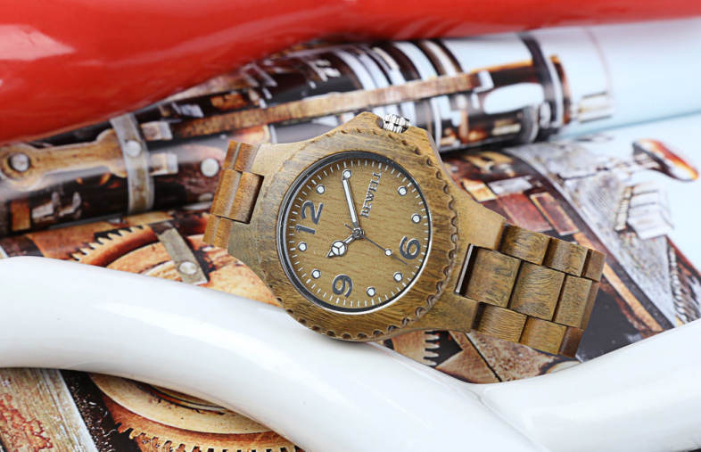 BEWELL ZS-W038A Sandalwood Wooden Unisex Quartz Watch Round Dial Wood Band
