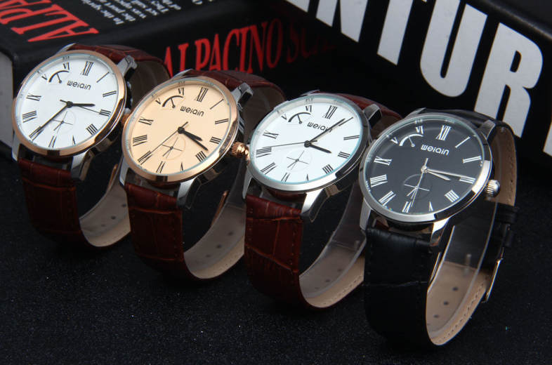 WeiQin W23056 Quartz Men Watch Leather Strap 5ATM Water Resistant